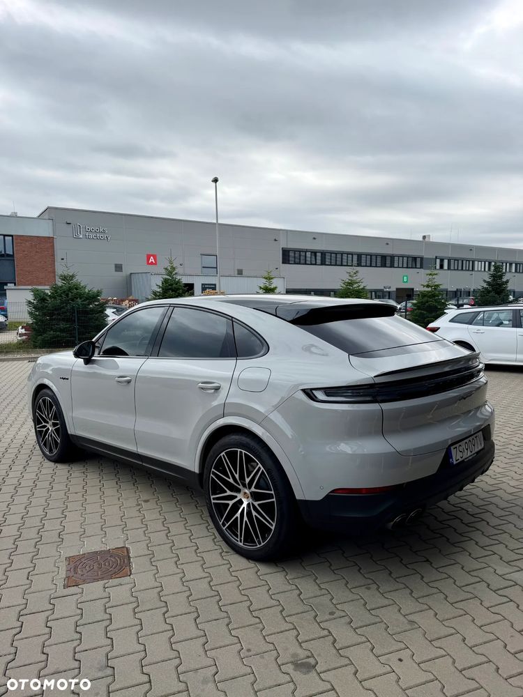 Porsche Cayenne E-Hybrid PHEV - 3