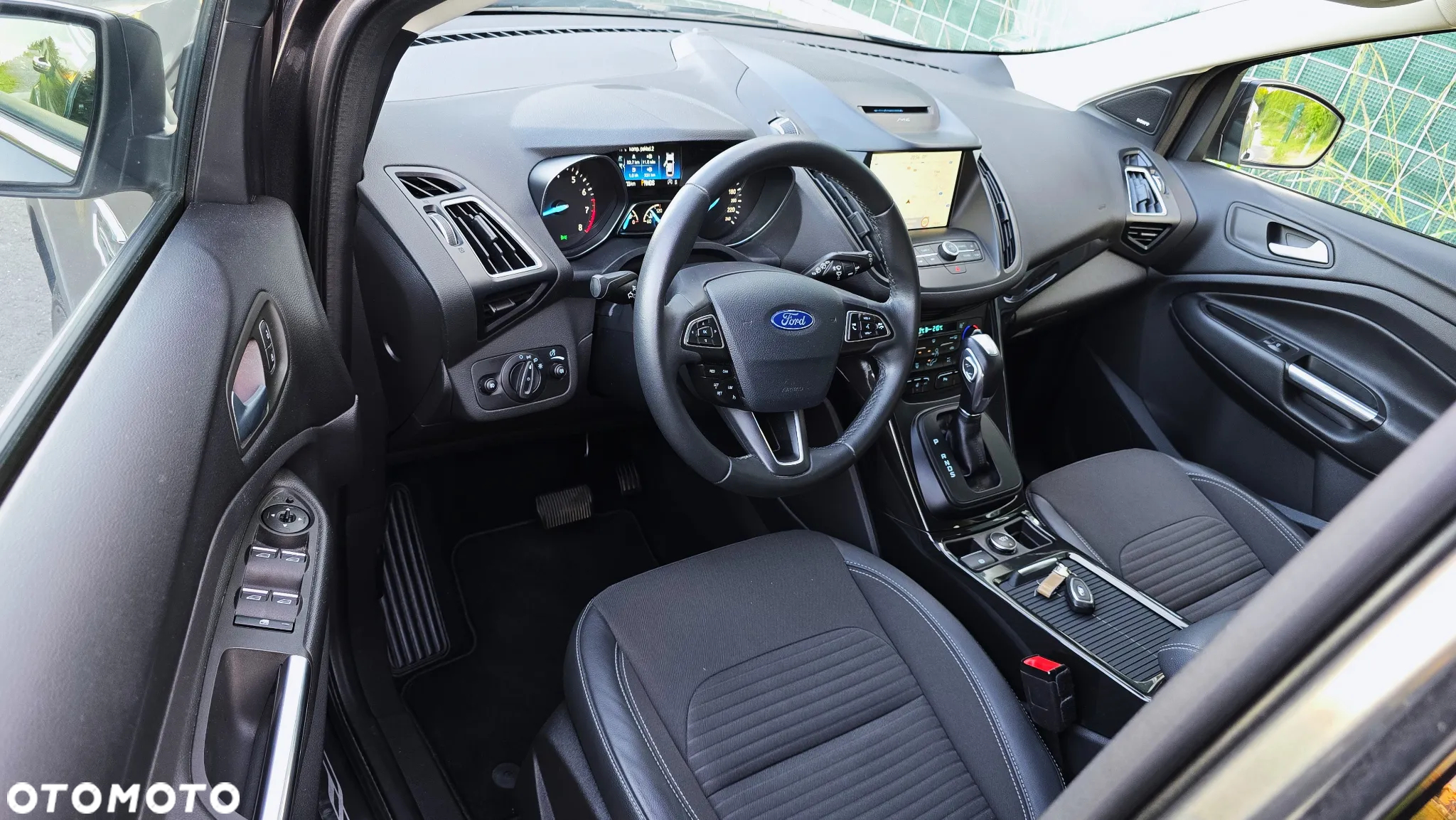 Ford Kuga 1.5 EcoBoost 2x4 Titanium - 22