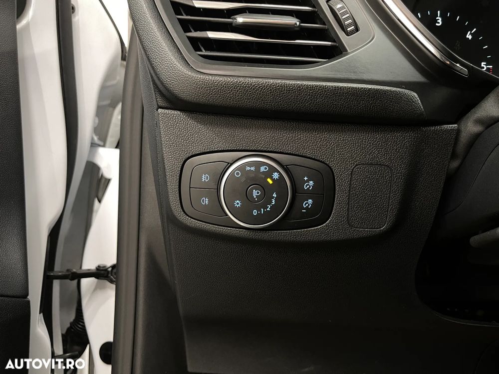 Ford Focus 1.5 EcoBlue Titanium - 27