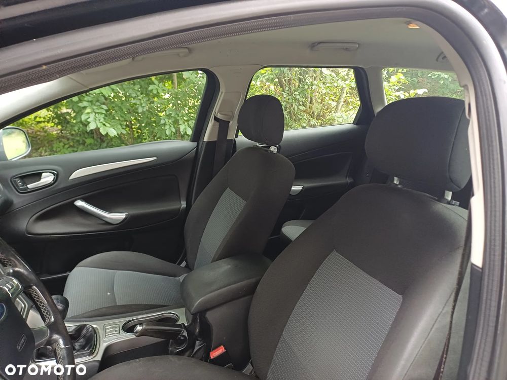 Ford Mondeo 2.0 TDCi Titanium - 14