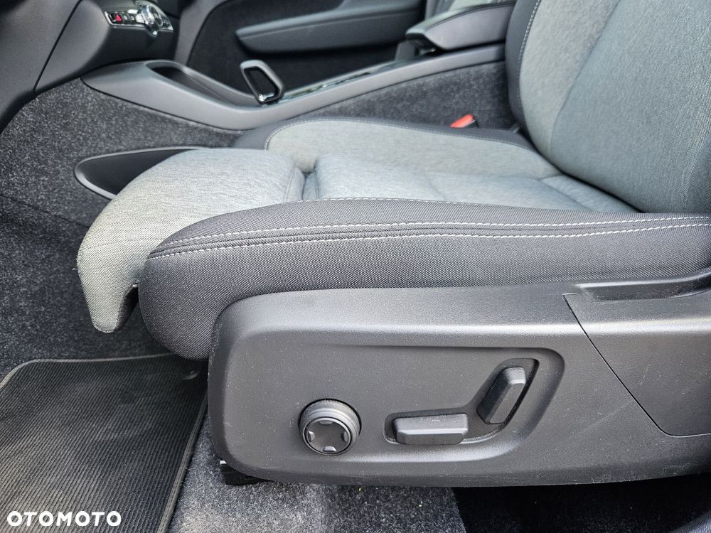 Volvo XC 40 - 12
