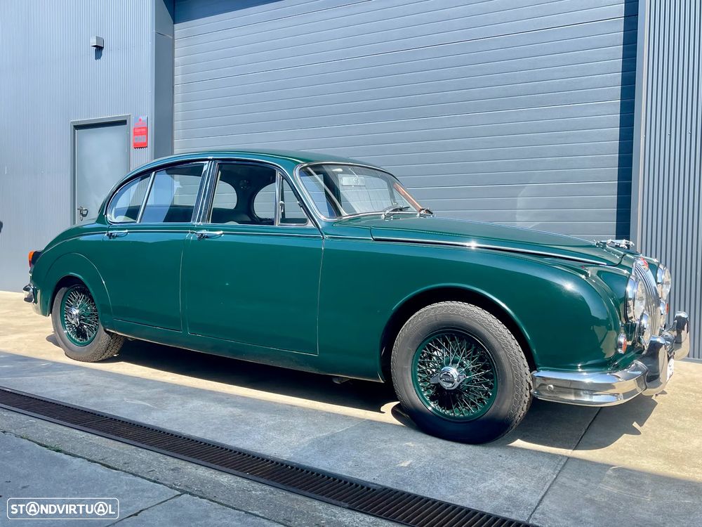 Jaguar MK II - 5