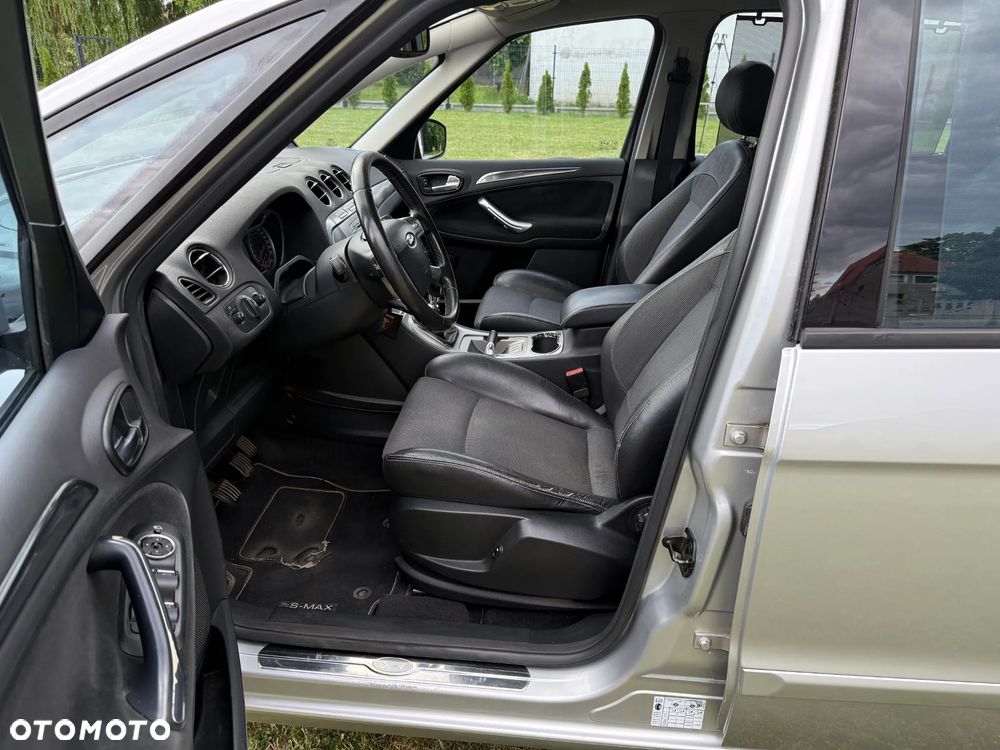 Ford S-Max 2.0 TDCi DPF Titanium - 13