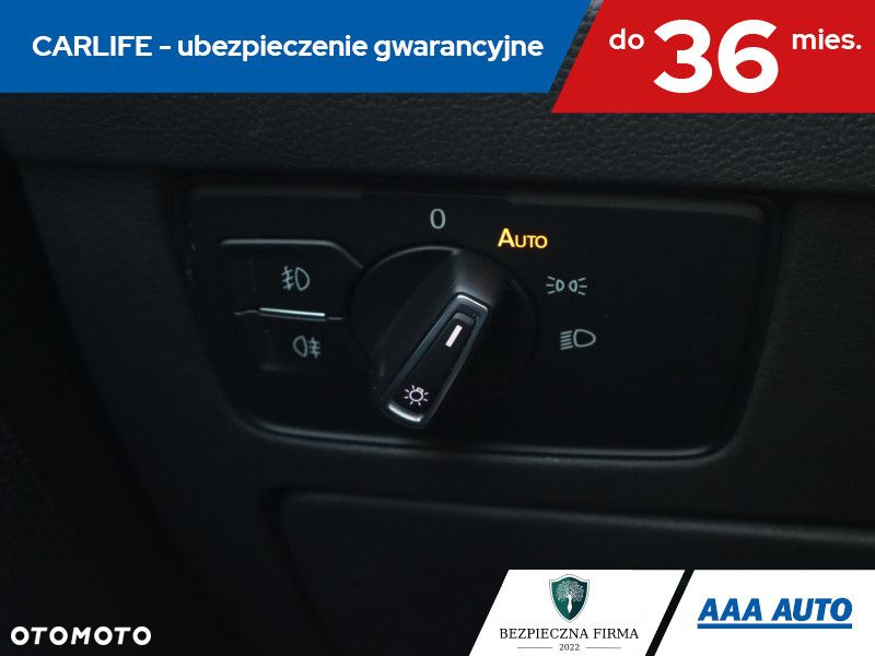 Volkswagen Passat - 18
