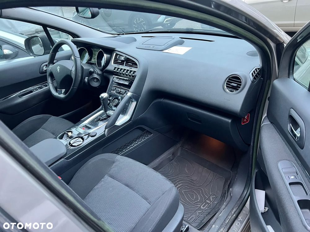 Peugeot 3008 155 THP Automatik Allure - 10
