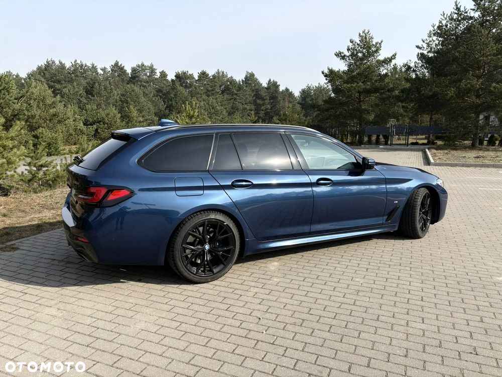 BMW Seria 5 530d xDrive mHEV M Sport sport - 12