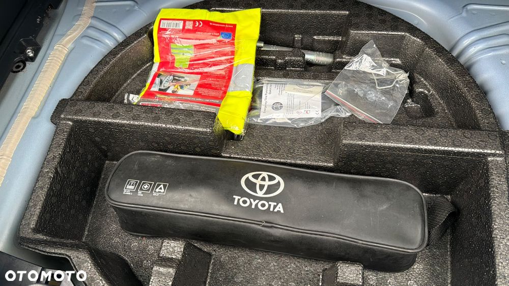 Toyota Yaris 1.0 VVT-i - 27