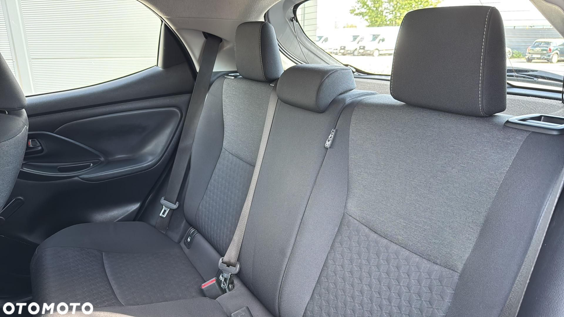 Toyota Yaris Hybrid 1.5 Comfort - 17