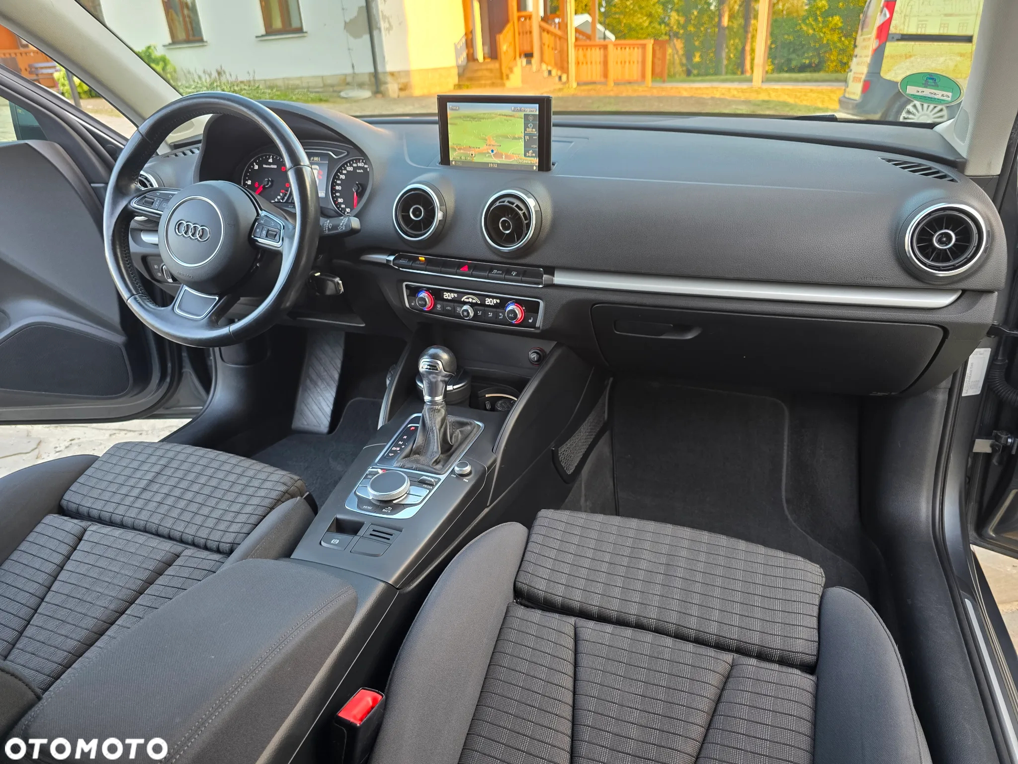 Audi A3 Sportback 2.0 TDI Attraction S tronic - 17