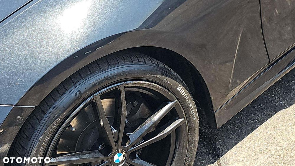 BMW Seria 3 330i M Sport - 22