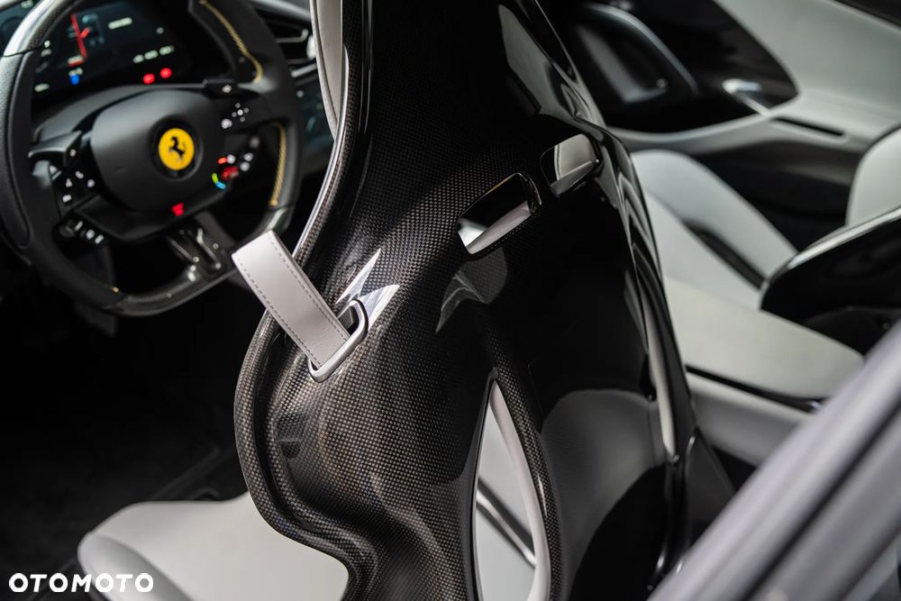 Ferrari 12Cilindri - 17