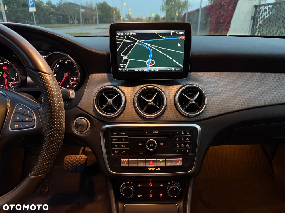 Mercedes-Benz CLA 200 d 7G-DCT UrbanStyle Edition - 27