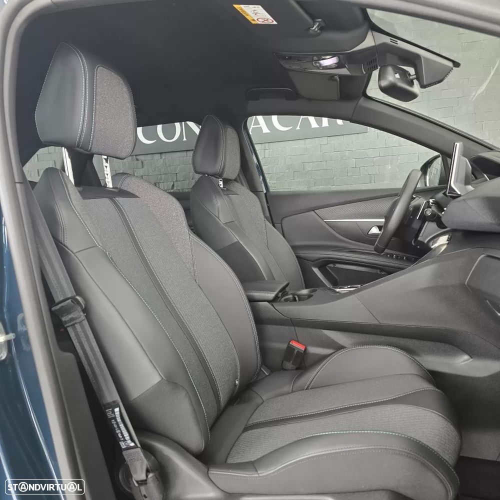 Peugeot 3008 1.6 Hybrid Allure Pack e-EAT8 - 11