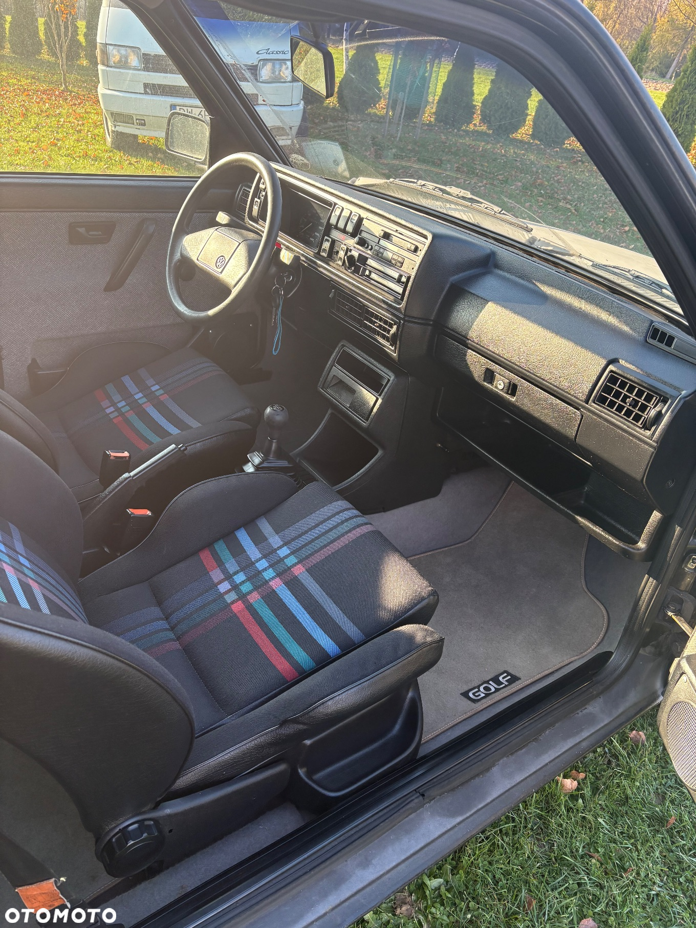 Volkswagen Golf 1.8 - 11