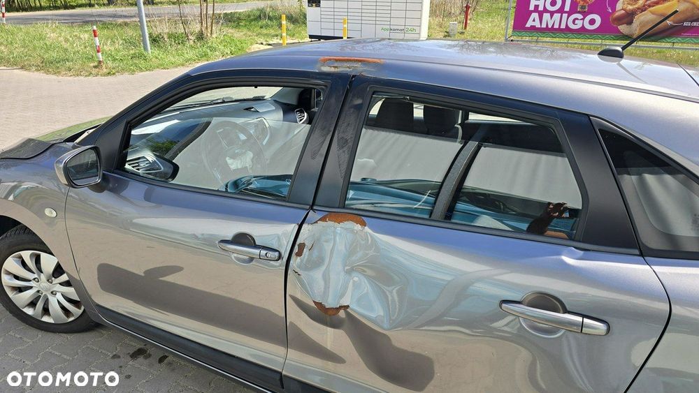 Suzuki Baleno - 10