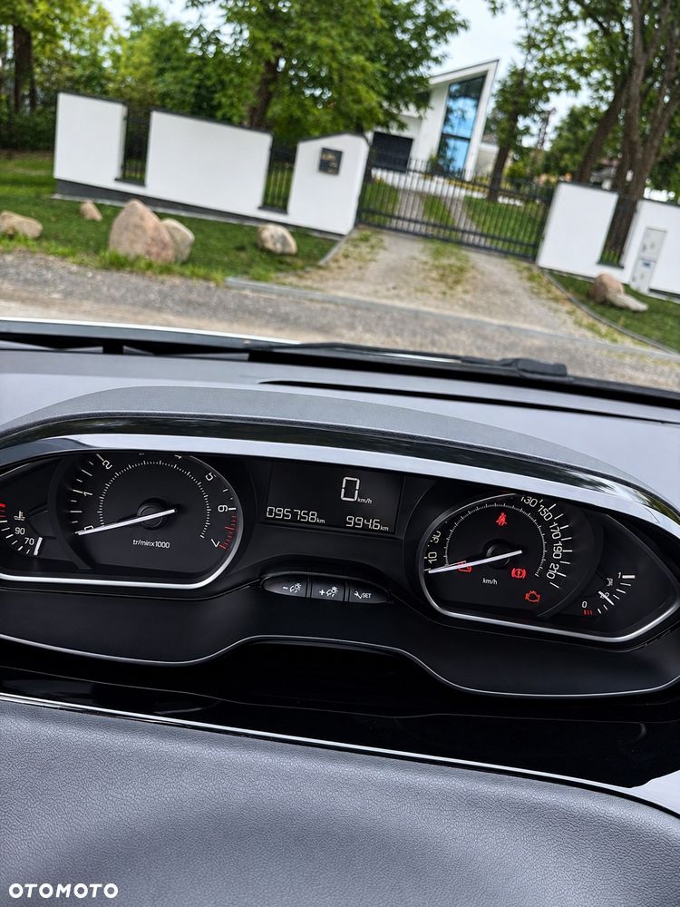 Peugeot 208 1.2 PureTech Active - 15