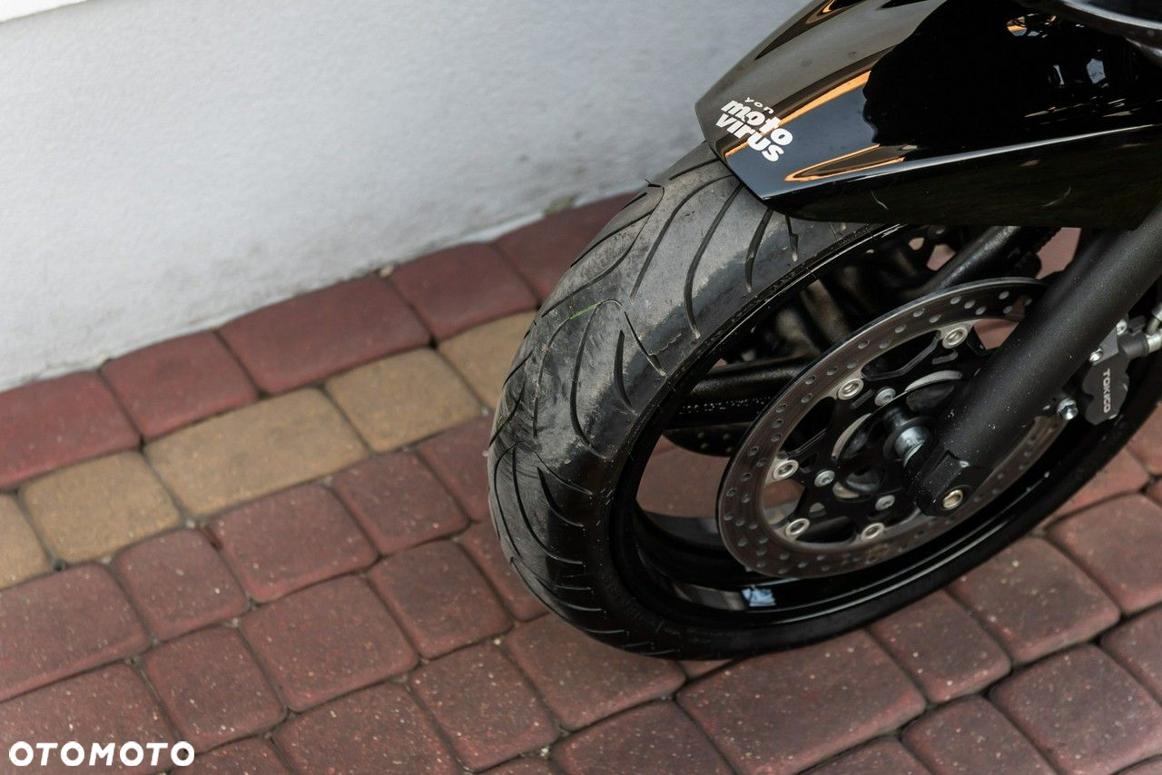 Suzuki GSX - 8