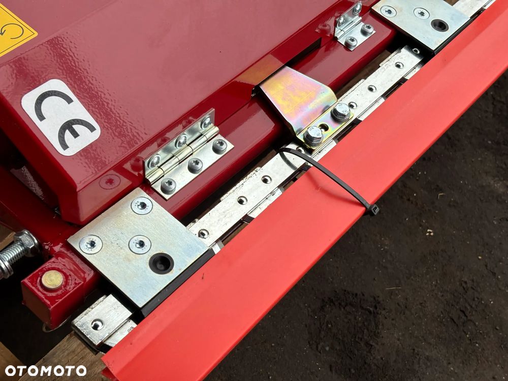 Case IH Kosa Boczna do Rzepaku Compact Case VE HD 2018 - 15