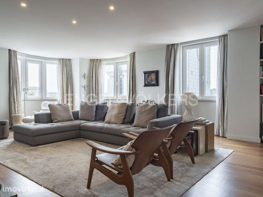 Apartamento Premium T4 + 1 com Piscina e Jardim nas Amoreiras - Grande imagem: 3/38