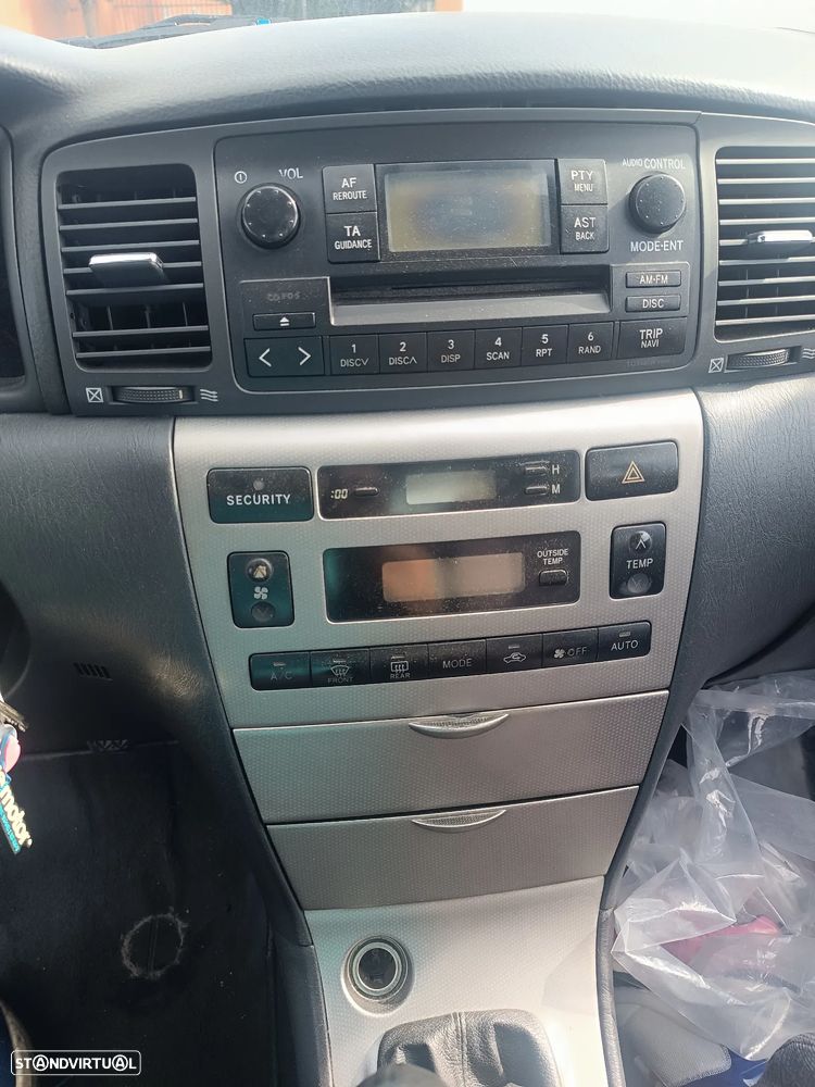 Toyota Corolla 1.4 Sol - 3