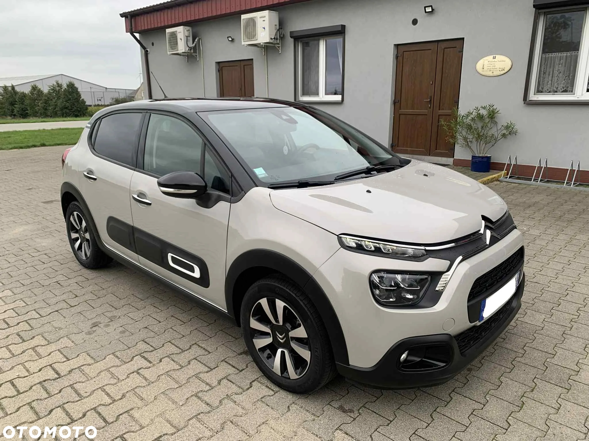 Citroën C3 Pure Tech 82 SHINE - 37