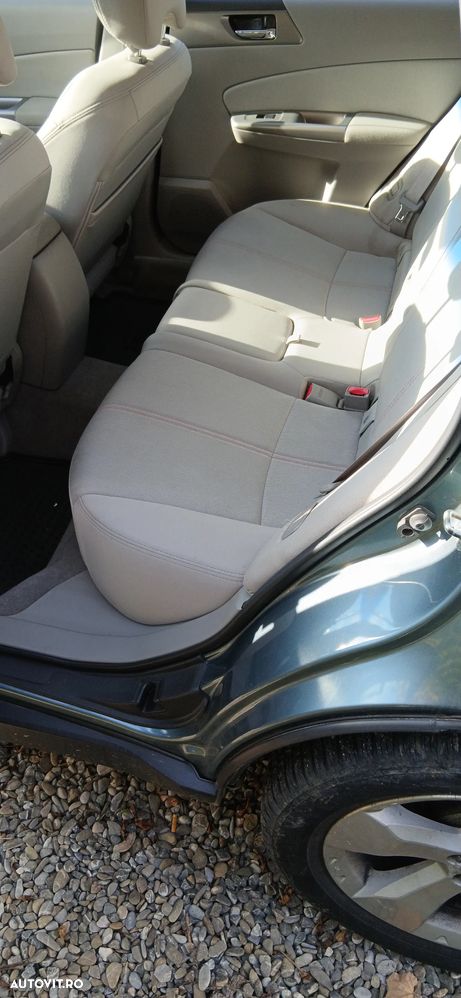 Subaru Forester 2.0X VQ - 13