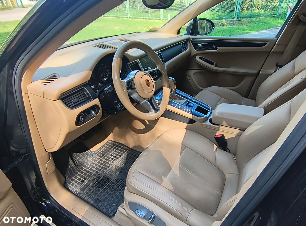 Porsche Macan - 8