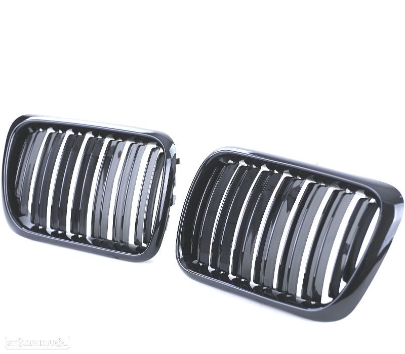 GRELHAS FRONTAIS BMW E36 96-99 LOOK M PRETO BRILHANTE - 1
