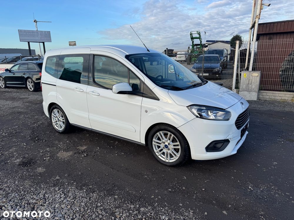 Ford Tourneo Courier 1.5 TDCi S&S Trend - 2