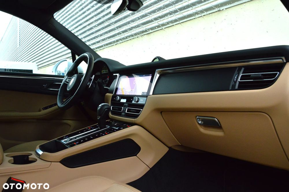 Porsche Macan Standard - 19
