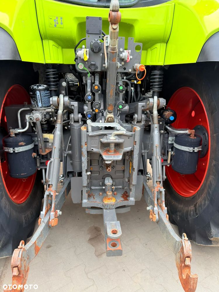 Claas ARION 550 CMATIC - 17