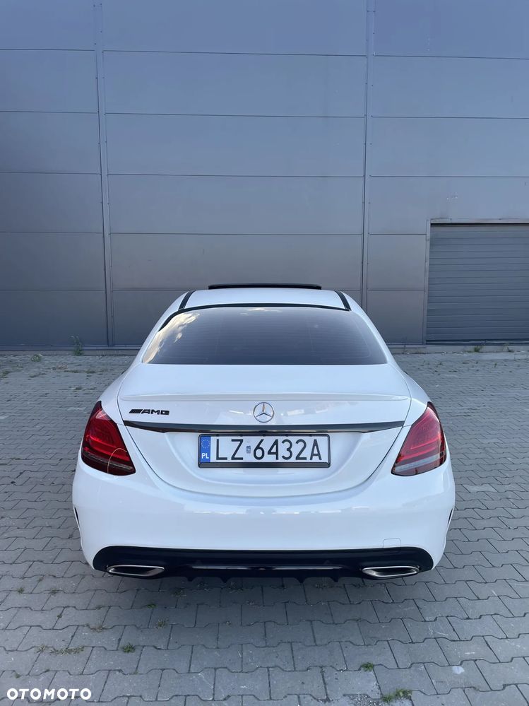 Mercedes-Benz Klasa C 300 9G-TRONIC AMG Line - 6