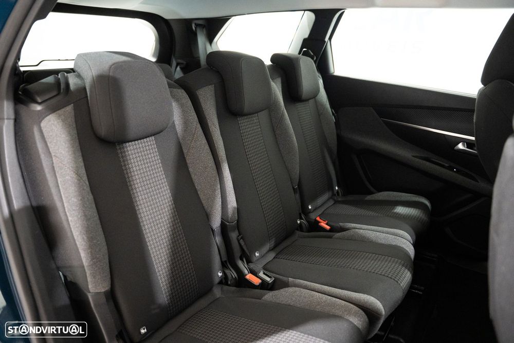Peugeot 5008 1.2 PureTech Allure EAT8 - 30