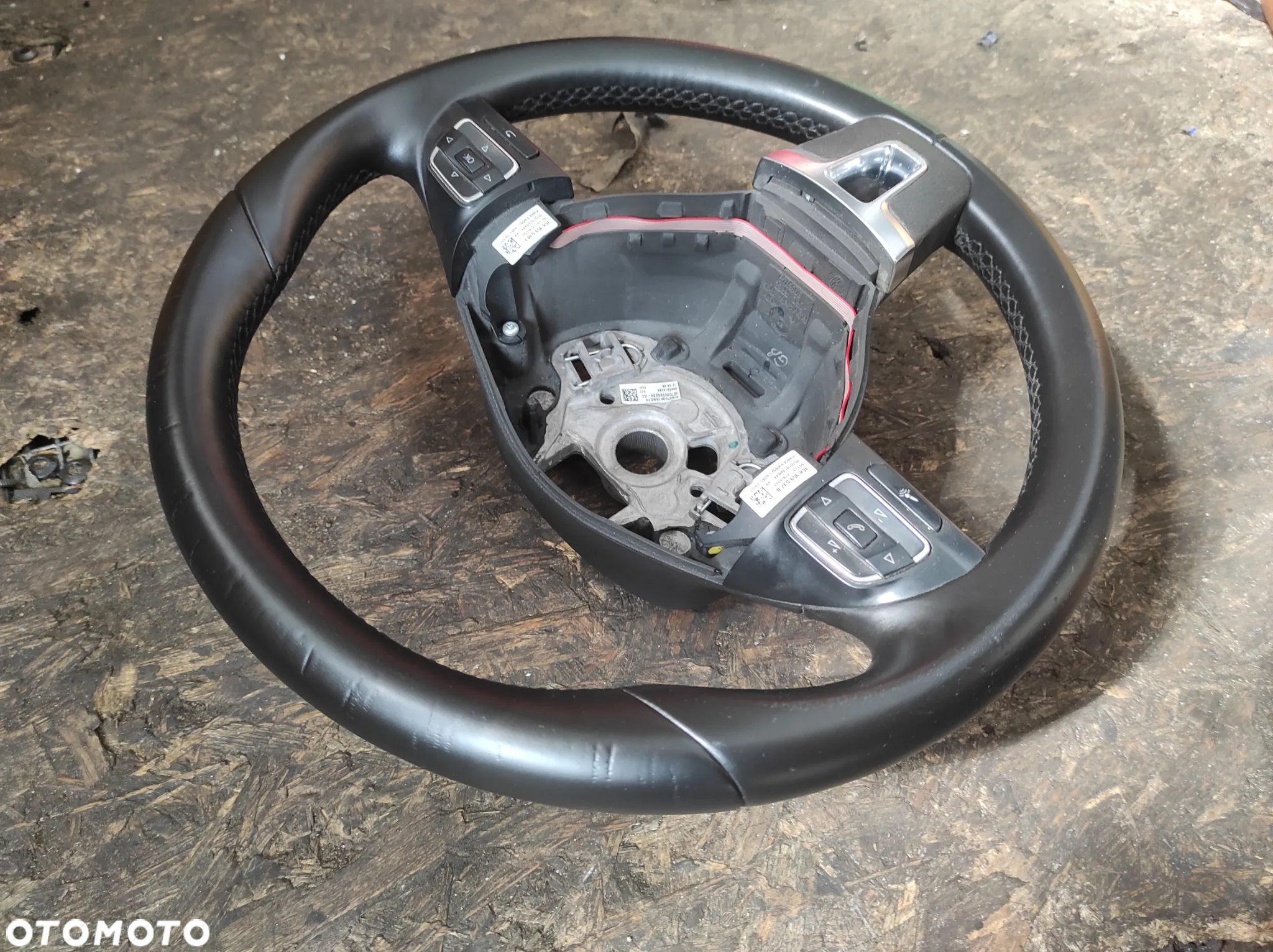 KIEROWNICA 3 RAMIENNA SKÓRA SKÓRZANA MULTIFUNKCJA R LINE VW TIGUAN PASSAT B6 B7 CC SIROCCO CADDY GOLF 5 6 TOURAN EOS POLO 5 6 WYSYŁKA !!! - 4