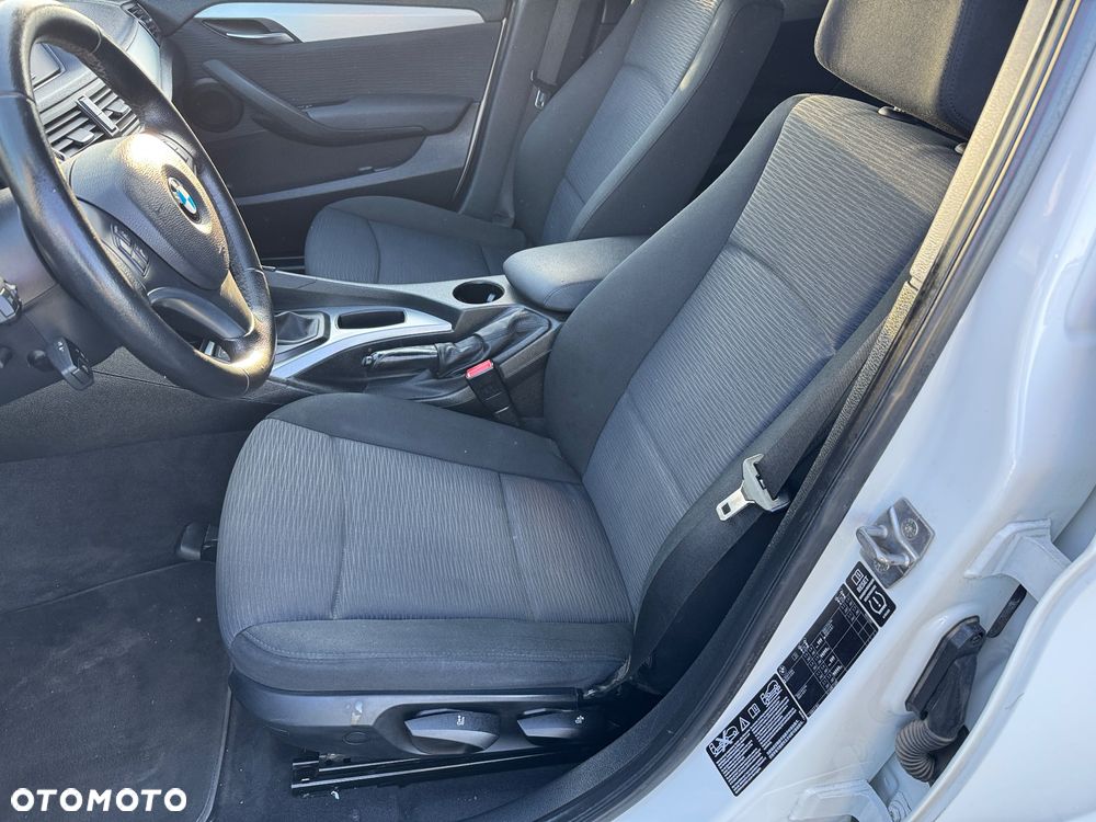 BMW X1 xDrive18d xLine - 19