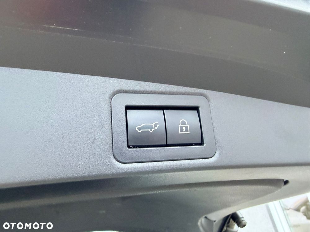 Toyota Corolla 2.0 Hybrid Comfort - 18