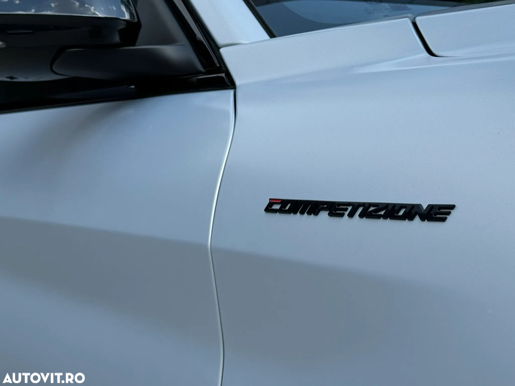 Alfa Romeo Giulia 2.0 Turbo 16V AT8-Q4 Competizione - 36