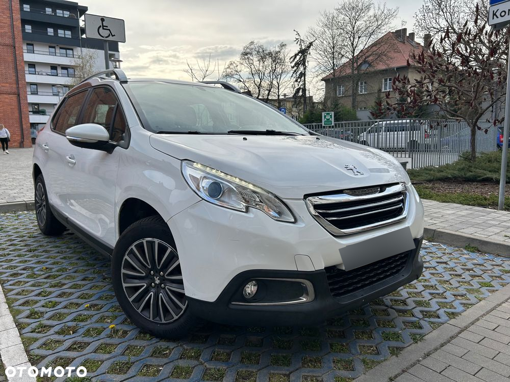 Peugeot 2008 1.6 e-HDi Allure S&S - 4