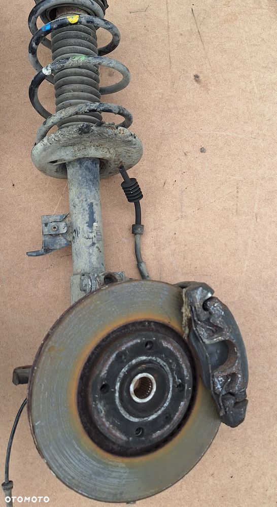 ZWROTNICA ,MCPERSON  PRAWY PRZÓD-PARTNER 08-18 ROK/1,6 HDI - 3