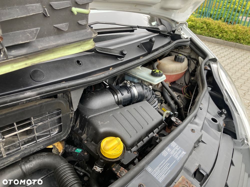 Renault Trafic - 11