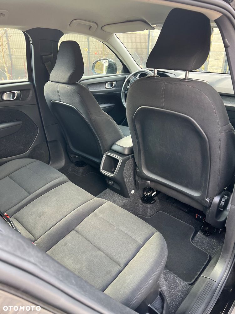 Volvo XC 40 T3 Geartronic Momentum Core - 12