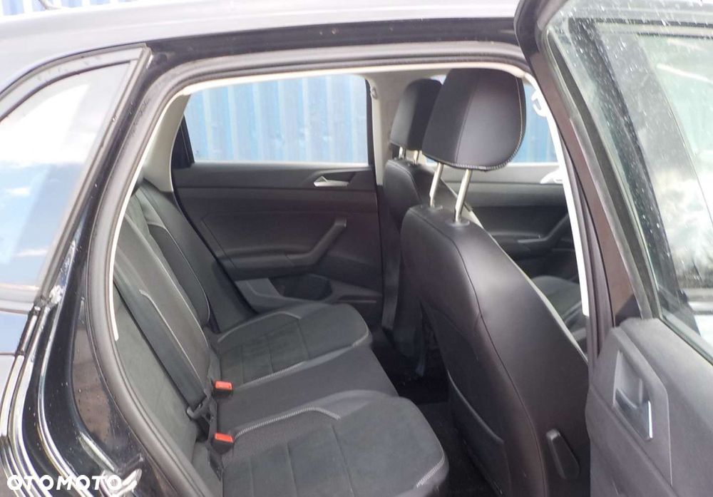 Volkswagen Polo - 21