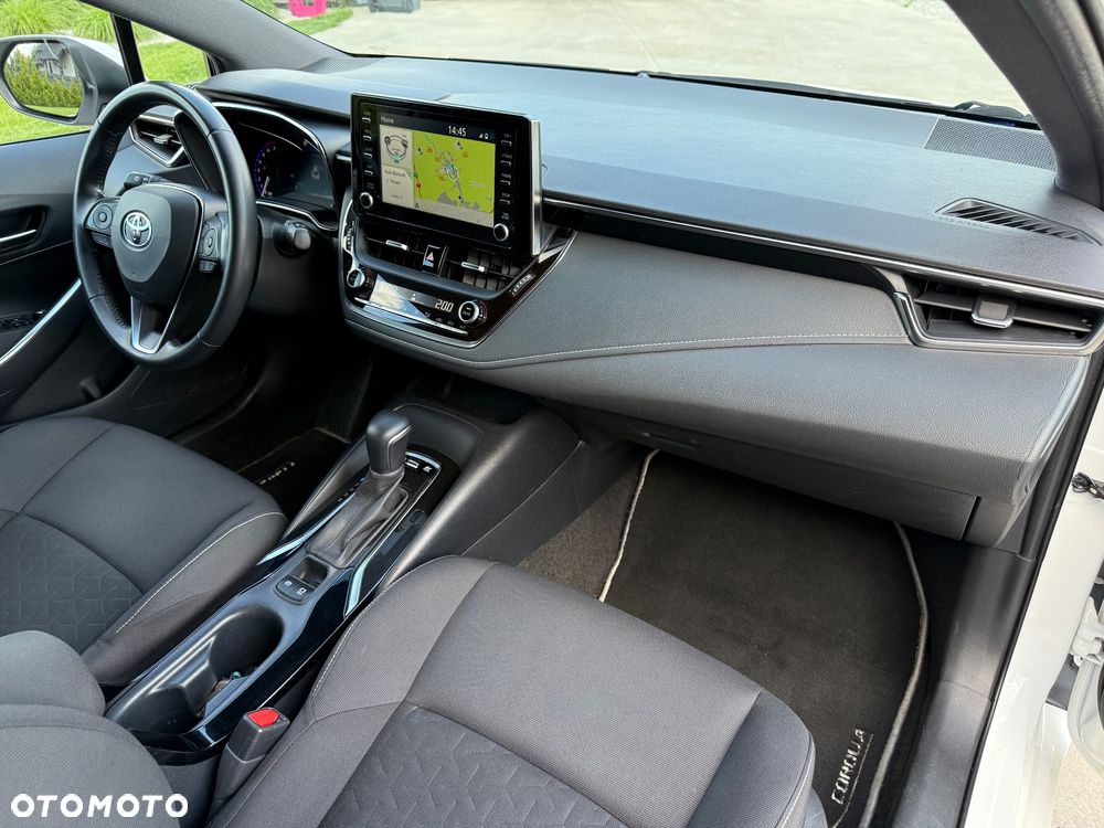 Toyota Corolla 1.8 Business Edition - 20