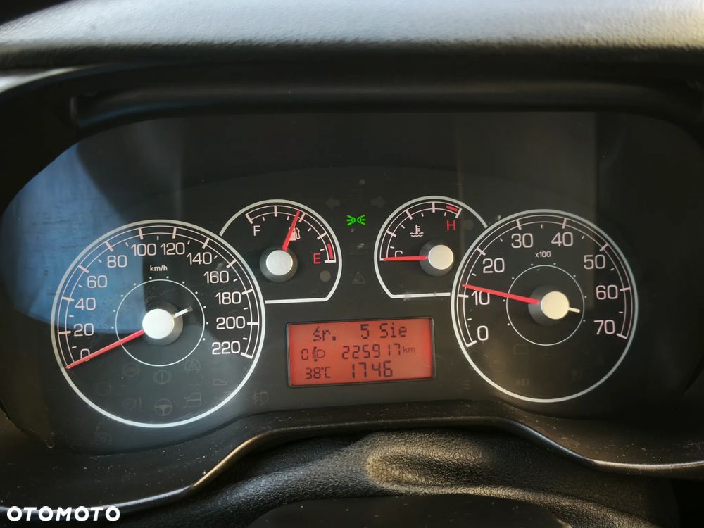 Fiat Grande Punto 1.4 8V Active - 10