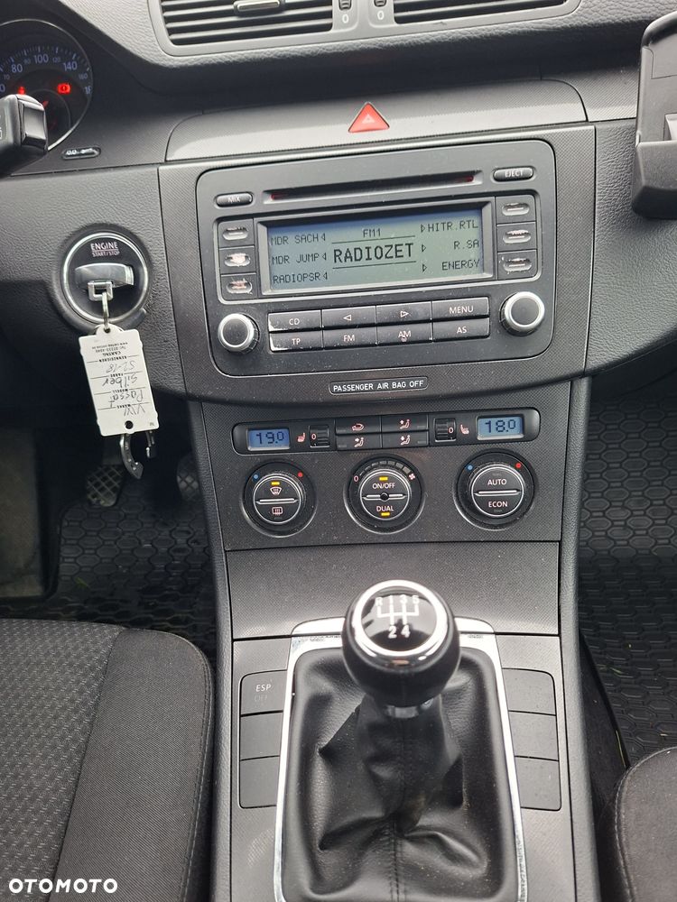 Volkswagen Passat Variant - 8