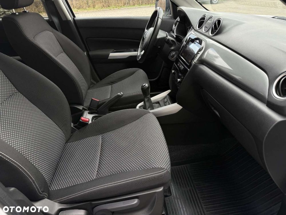 Suzuki Vitara 1.6 Premium 2WD - 32