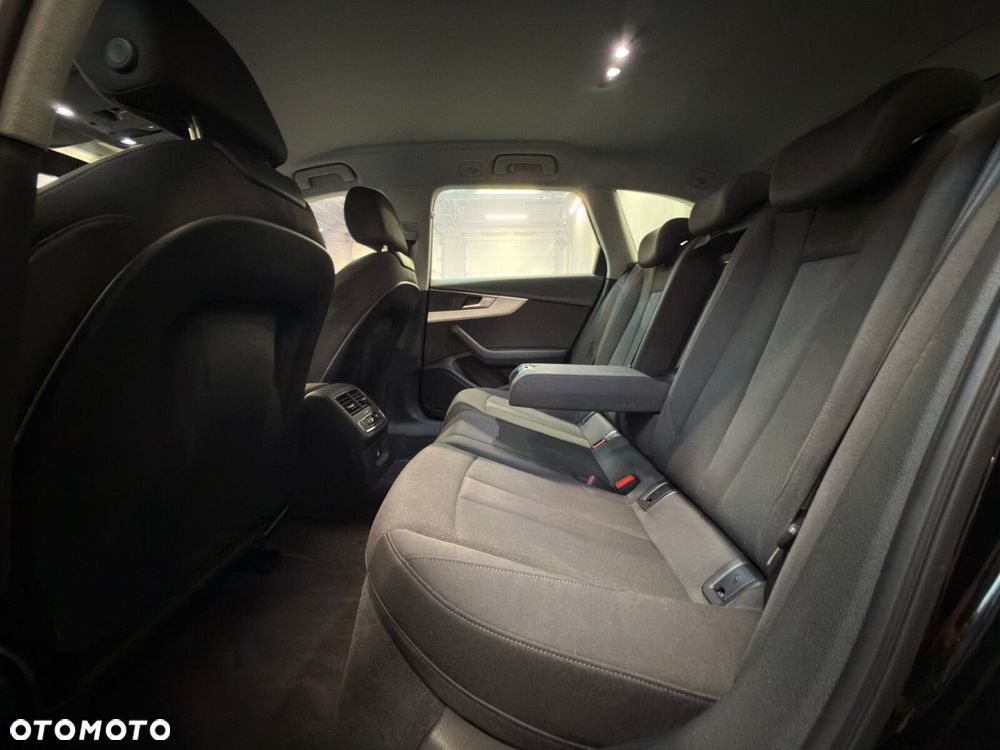 Audi A4 Avant 40 TFSI mHEV Advanced S tronic - 26