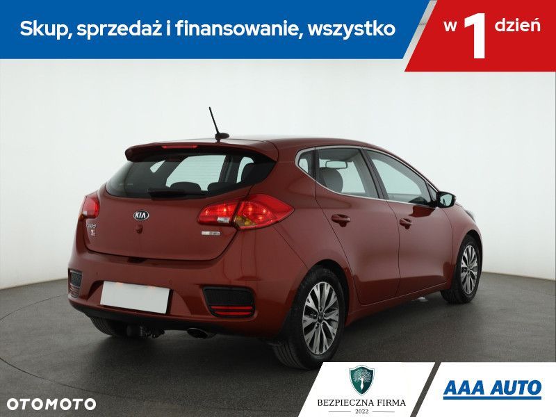 Kia Ceed - 7