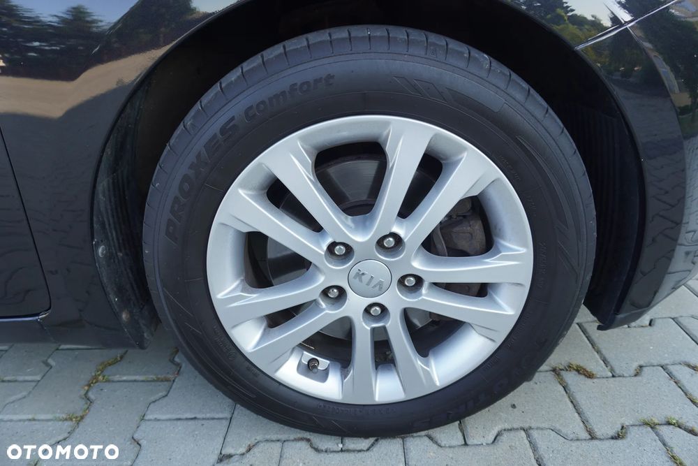 Kia Ceed 1.6 GDI ISG Dream-Team Edition - 16