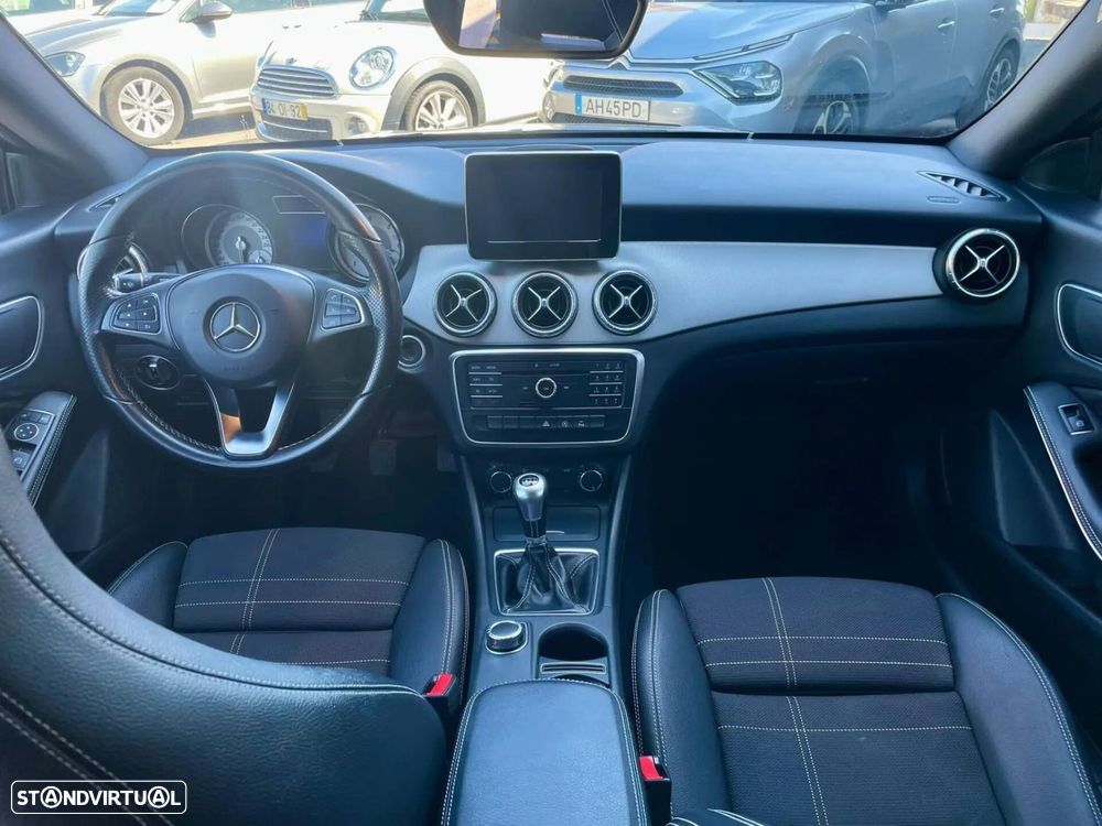 Mercedes-Benz CLA 180 d Shooting Brake Urban - 9